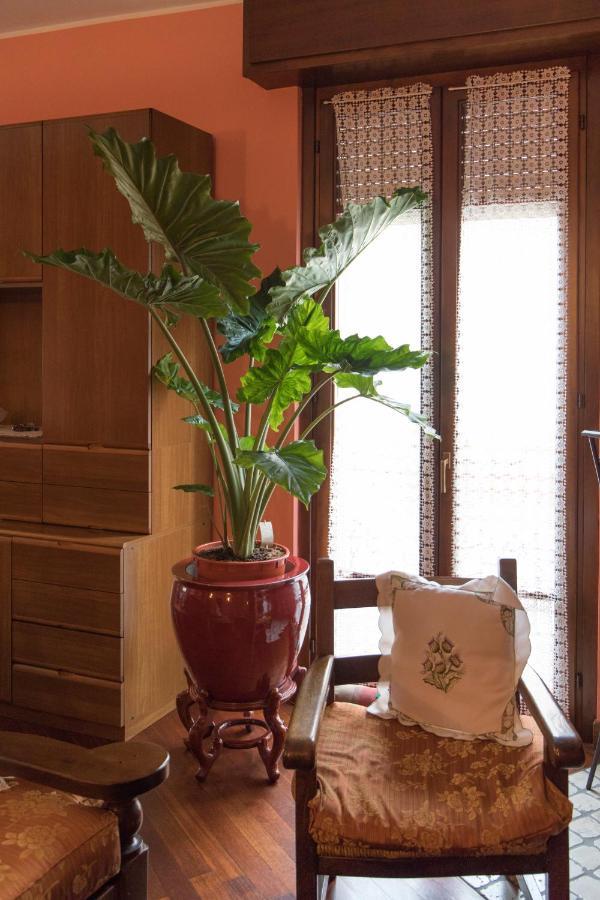Appartement A Casa Di Anna, Elegant Flat In Crémone Extérieur photo